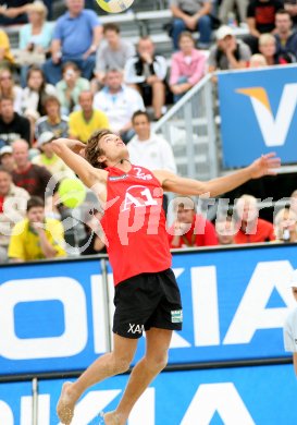 Beachvolleyball. Alexander Huber. Klagenfurt, am 2.8.2006.
---
pressefotos, pressefotografie, kuess, qs, qspictures, sport, bild, bilder, bilddatenbank