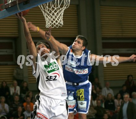 Basketball Bundesliga. Woerthersee Piraten gegen Oberwart Gunners. Andrew Pleick.  Klagenfurt, am 23.10.2005.
---
pressefotos, pressefotografie, kuess, qs, qspictures, sport, bild, bilder, bilddatenbank