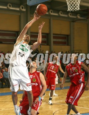 Basketball Bundesliga. W?rthersee Piraten gegen Wels. Samo Grum (Piraten). KLagenfurt, am 12.11.2006.
Foto: Kuess
---
pressefotos, pressefotografie, kuess, qs, qspictures, sport, bild, bilder, bilddatenbank