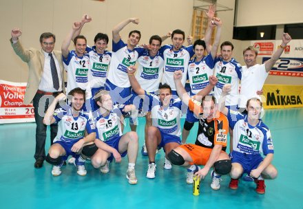 Volleyball. Cup Final Four. SK Posojilnica Aich/Dob gegen Hypo VBK Klagenfurt Jubel SK Aich/Dob. Klagenfurt, am 25.2.2007.
Foto: Kuess
---
pressefotos, pressefotografie, kuess, qs, qspictures, sport, bild, bilder, bilddatenbank