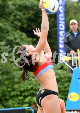 Beachvolleyball. Kerstin Pichler. Klagenfurt, am 2.8.2006.
---
pressefotos, pressefotografie, kuess, qs, qspictures, sport, bild, bilder, bilddatenbank