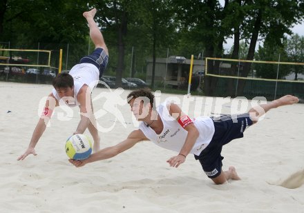 Beachvolleyball. Pressekonferenz. Felix Bl?uel, Xandi Huber. Klagenfurt, am 4.5.2007.
Foto: Kuess
---
pressefotos, pressefotografie, kuess, qs, qspictures, sport, bild, bilder, bilddatenbank