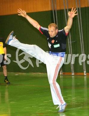 Handball HLA Play-off. HCK 59 gegen ULZ Schwaz. Mathias Lippitsch (HCK). Klagenfurt, am 28.4.2007.
Foto: Kuess
---
pressefotos, pressefotografie, kuess, qs, qspictures, sport, bild, bilder, bilddatenbank
