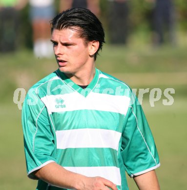 Fussball K?rntner Liga. ATUS Ferlach gegen Landskron. Thomas Gilgenreiner (Landskron). Ferlach, am 28.4.2007.
Foto: Kuess
---
pressefotos, pressefotografie, kuess, qs, qspictures, sport, bild, bilder, bilddatenbank