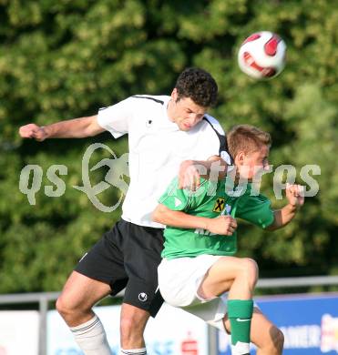 Fussball. Kaerntner Liga. Bleiburg gegen St. Stefan/Lav. Damjan Frajdl (Bleiburg), Christian Ragger (St.Stefan). Bleiburg, am 9.6.2007.
Foto: Kuess 
---
pressefotos, pressefotografie, kuess, qs, qspictures, sport, bild, bilder, bilddatenbank