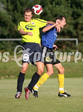 Fussball Unterliga Ost. Stefan Modritsch (Ludmannsdorf), Robert Kolbitsch (Koettmannsdorf). Ludmannsdorf, am 15.8.2007.
Foto: Kuess
---
pressefotos, pressefotografie, kuess, qs, qspictures, sport, bild, bilder, bilddatenbank