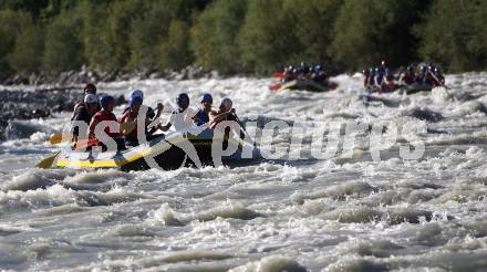 Eishockey. Teambuilding KAC. Rafting. Ainet, am 26.8.2007.
Foto: Kuess
---
pressefotos, pressefotografie, kuess, qs, qspictures, sport, bild, bilder, bilddatenbank