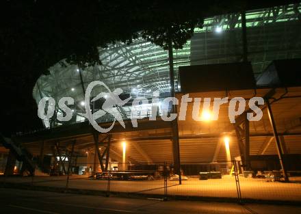 Euro 2008. Europameisterschaft. EM 2008. Stadion. Klagenfurt, am 31.8.2007.
Foto: Kuess
---
pressefotos, pressefotografie, kuess, qs, qspictures, sport, bild, bilder, bilddatenbank