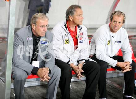 Fussball. Laenderspiel Oesterreich gegen Japan. Trainerbank. Trainer Josef Hickersberger, Co-Trainer Peter Persidis, Tormanntrainer Klaus Lindenberger. Klagenfurt, am 7.9.2007.
Foto: Kuess
---
pressefotos, pressefotografie, kuess, qs, qspictures, sport, bild, bilder, bilddatenbank
