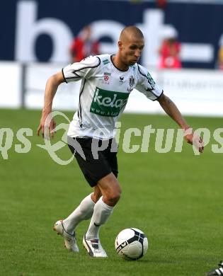 Fussball Bundesliga. SK Austria Kelag Kaernten gegen FK Austria Magna. Patrick Wolf (Austria Kaernten). Klagenfurt, am 15.9.2007.
Foto: Kuess
---
pressefotos, pressefotografie, kuess, qs, qspictures, sport, bild, bilder, bilddatenbank