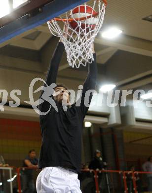 Basketball Bundesliga. Woerthersee Piraten gegen Kapfenberg Bulls. Stjepan Gavran (Piraten). Klagenfurt, am 27.1.2008.
Foto: Kuess
---
pressefotos, pressefotografie, kuess, qs, qspictures, sport, bild, bilder, bilddatenbank