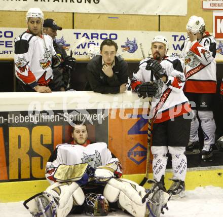 Eishockey Oberliga. Tarco Woelfe gegen ATUS Weiz. Enttaeuschung bei den Tarco Woelfen. Klagenfurt, am 19.2.2008.

Copyright Kuess

---
pressefotos, pressefotografie, kuess, qs, qspictures, sport, bild, bilder, bilddatenbank