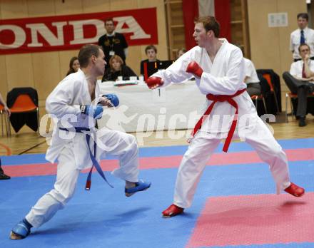 Karate. Oesterreichische Meisterschaften. Klaus Aren (blauer Guertel), Josef Rauter (roter Guertel). Wolfsberg, am 12.4.2008
Copyright Kuess

---
pressefotos, pressefotografie, kuess, qs, qspictures, sport, bild, bilder, bilddatenbank