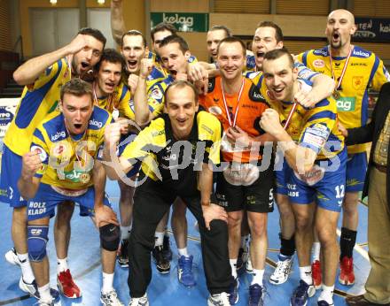 Volleyball. Bundesliga. HYPO VBK Klagenfurt gegen SK Aich/Dob. Jubel (AICH). Klagenfurt, 13.4.2008
Copyright Kuess

---
pressefotos, pressefotografie, kuess, qs, qspictures, sport, bild, bilder, bilddatenbank