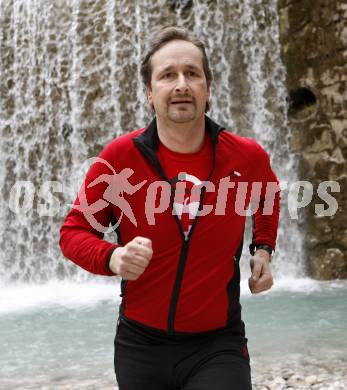 Tscheppaschluchtlauf. Wolfgang Schantl. Tscheppaschlucht, 16.4.2008
Foto: Kuess
---
pressefotos, pressefotografie, kuess, qs, qspictures, sport, bild, bilder, bilddatenbank