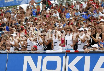 Beachvolleyball. Grand Slam 2008. Fans. Klagenfurt, 31.7.2008.
Copyright Kuess

---
pressefotos, pressefotografie, kuess, qs, qspictures, sport, bild, bilder, bilddatenbank