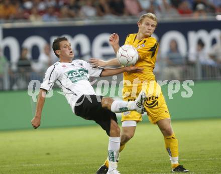 Fussball tipp3 Bundesliga. SK Austria Kaernten gegen SK Sturm Graz. Junuzovic Zlatko (Kaernten), Sonnleitner Mario (Graz). Klagenfurt, 6.8.2008
Copyright Kuess

---
pressefotos, pressefotografie, kuess, qs, qspictures, sport, bild, bilder, bilddatenbank