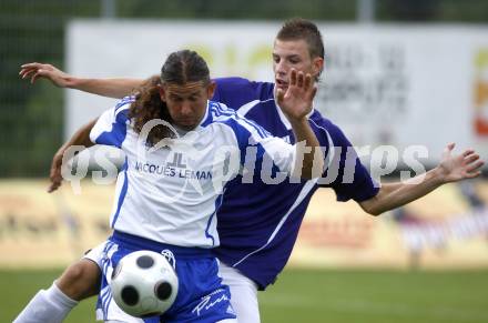 Fussball Regionalliga, FC Kaernten gegen FC St. Veit. Nico Hrstic (FCK), Bostjan Gritzold (St. Veit). Klagenfurt, am 8.8.2008.
Foto: Kuess

---
pressefotos, pressefotografie, kuess, qs, qspictures, sport, bild, bilder, bilddatenbank