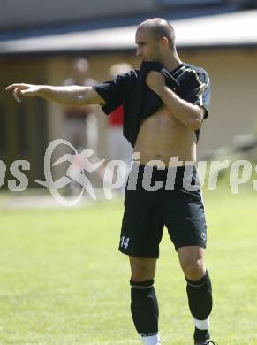Fussball Kaerntner Liga.ATUS Ferlach gegen SVG Bleiburg. Dragan Sprecakovic (Bleiburg).Ferlach, am 9.8.2008.
Foto: Kuess

---
pressefotos, pressefotografie, kuess, qs, qspictures, sport, bild, bilder, bilddatenbank