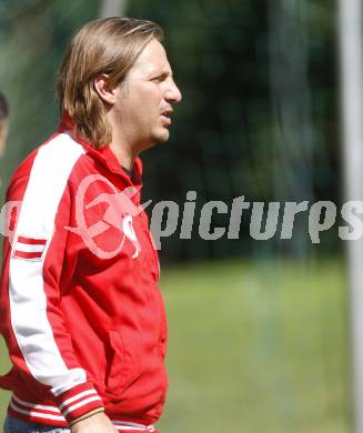 Fussball Kaerntner Liga.ATUS Ferlach gegen SVG Bleiburg. Trainer Richard Huber (Bleiburg).Ferlach, am 9.8.2008.
Foto: Kuess

---
pressefotos, pressefotografie, kuess, qs, qspictures, sport, bild, bilder, bilddatenbank