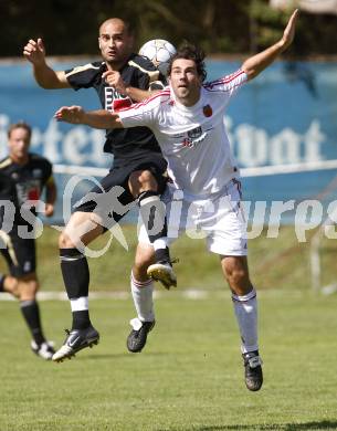 Fussball Kaerntner Liga.ATUS Ferlach gegen SVG Bleiburg. Bernd Kahlbacher (Ferlach), Dragan Sprecakovic (Bleiburg).Ferlach, am 9.8.2008.
Foto: Kuess

---
pressefotos, pressefotografie, kuess, qs, qspictures, sport, bild, bilder, bilddatenbank