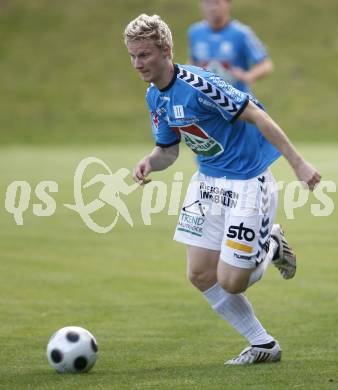 Fussball. Regionalliga. SV Feldkirchen gegen TSV Sparkasse Hartberg. Rene Partl (Feldkirchen). Feldkirchen, am 22.8.2008.
Foto: Kuess

---
pressefotos, pressefotografie, kuess, qs, qspictures, sport, bild, bilder, bilddatenbank