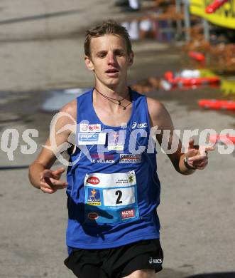 Halbmarathon. Kaernten laeuft. Zieleinlauf. Hohenwarter Markus (AUT). Klagenfurt, 24.8.2008
Foto. Kuess

---
pressefotos, pressefotografie, kuess, qs, qspictures, sport, bild, bilder, bilddatenbank