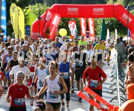 Halbmarathon. Kaernten laeuft. Start. Velden, 24.8.2008
Copyright Kuess

---
pressefotos, pressefotografie, kuess, qs, qspictures, sport, bild, bilder, bilddatenbank
