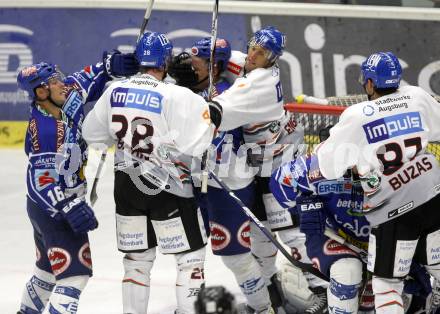 Eishockey Bundesliga. Testspiel. VSV gegen Augsburger Panthers.  Schlaegerei. Dan Cavanaugh, Robby Sandrock. Villach, am 24.8.2008.
Foto: Kuess

---
pressefotos, pressefotografie, kuess, qs, qspictures, sport, bild, bilder, bilddatenbank
