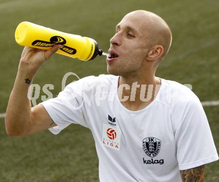 Fussball tipp3 Bundesliga. Training SK Austria Kaernten. Patrick Wolf. Moosburg, am 26.8.2008.
Foto: Kuess
---
pressefotos, pressefotografie, kuess, qs, qspictures, sport, bild, bilder, bilddatenbank