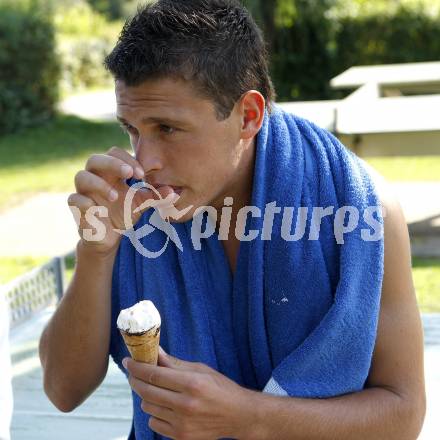 Fussball. Tipp3 Bundesliga. SK Austria Kaernten. Junuzovic Zlatko. Hafnersee, 28.8.2008.
Foto: Kuess
---
pressefotos, pressefotografie, kuess, qs, qspictures, sport, bild, bilder, bilddatenbank