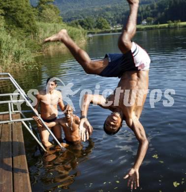 Fussball. Tipp3 Bundesliga. SK Austria Kaernten. Rocha Sobrinho Filho Adi , Chiquinho, Ferreira Da Silva Sandro. Hafnersee, 28.8.2008.
Foto: Kuess
---
pressefotos, pressefotografie, kuess, qs, qspictures, sport, bild, bilder, bilddatenbank