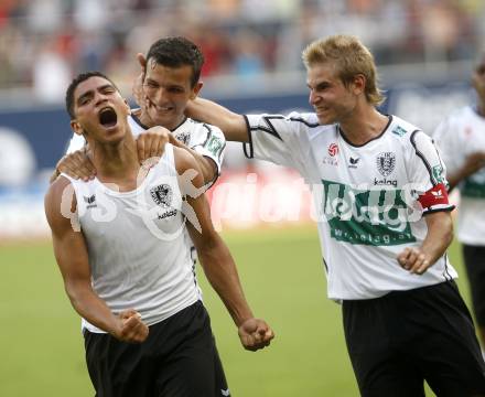 Fussball. Tipp3 Bundesliga. SK Kelag Kaernten gegen Red Bull Salzburg.Torjubel Rocha Sobrinho Filho Adi , Weber Manuel, Bukva Haris. Klagenfurt, 31.8.2008
Foto: Kuess

---
pressefotos, pressefotografie, kuess, qs, qspictures, sport, bild, bilder, bilddatenbank
