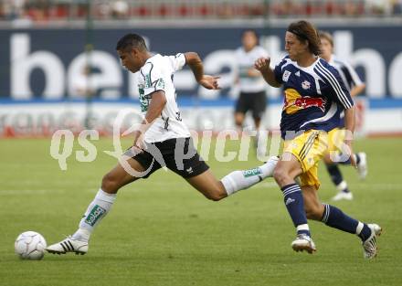 Fussball. Tipp3 Bundesliga. SK Kelag Kaernten gegen Red Bull Salzburg. Rocha Sobrinho Filho Adi (Kaernten),  Aufhauser Rene  (Salzburg). Klagenfurt, 31.8.2008
Foto: Kuess

---
pressefotos, pressefotografie, kuess, qs, qspictures, sport, bild, bilder, bilddatenbank