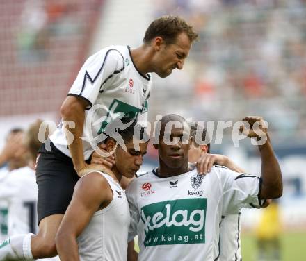 Fussball. Tipp3 Bundesliga. SK Kelag Kaernten gegen Red Bull Salzburg.Torjubel Rocha Sobrinho Filho Adi, Da Silva Sandro Jose,  Ortlechner Manuel. Klagenfurt, 31.8.2008
Foto: Kuess

---
pressefotos, pressefotografie, kuess, qs, qspictures, sport, bild, bilder, bilddatenbank