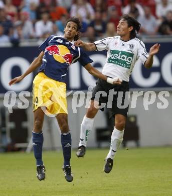 Fussball. Tipp3 Bundesliga. SK Kelag Kaernten gegen Red Bull Salzburg. Chaile Carlos (Kaernten),  Nelisse Robin (Salzburg). Klagenfurt, 31.8.2008
Foto: Kuess

---
pressefotos, pressefotografie, kuess, qs, qspictures, sport, bild, bilder, bilddatenbank