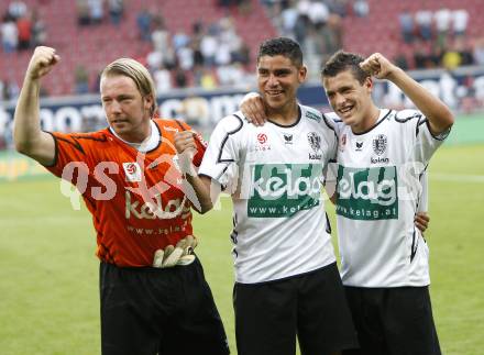 Fussball. Tipp3 Bundesliga. SK Kelag Kaernten gegen Red Bull Salzburg. Jubel Rocha Sobrinho Filho Adi, Schranz Andreas, Junuzovic Zlatko.  Klagenfurt, 31.8.2008
Foto: Kuess

---
pressefotos, pressefotografie, kuess, qs, qspictures, sport, bild, bilder, bilddatenbank