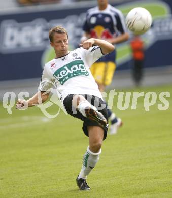 Fussball. Tipp3 Bundesliga. SK Kelag Kaernten gegen Red Bull Salzburg. Thomas Riedl  (Kaernten). Klagenfurt, 31.8.2008
Foto: Kuess

---
pressefotos, pressefotografie, kuess, qs, qspictures, sport, bild, bilder, bilddatenbank
