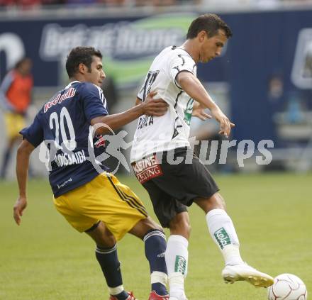 Fussball. Tipp3 Bundesliga. SK Kelag Kaernten gegen Red Bull Salzburg. Bukva Haris  (Kaernten),  Boussaidi Anis (Salzburg). Klagenfurt, 31.8.2008
Foto: Kuess

---
pressefotos, pressefotografie, kuess, qs, qspictures, sport, bild, bilder, bilddatenbank