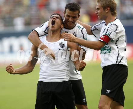 Fussball. Tipp3 Bundesliga. SK Kelag Kaernten gegen Red Bull Salzburg.Torjubel Rocha Sobrinho Filho Adi , Weber Manuel, Bukva Haris. Klagenfurt, 31.8.2008
Foto: Kuess

---
pressefotos, pressefotografie, kuess, qs, qspictures, sport, bild, bilder, bilddatenbank