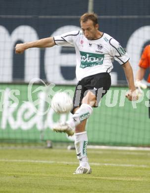 Fussball. Tipp3 Bundesliga. SK Kelag Kaernten gegen Red Bull Salzburg. Manuel Ortlechner (Kaernten). Klagenfurt, 31.8.2008
Foto: Kuess

---
pressefotos, pressefotografie, kuess, qs, qspictures, sport, bild, bilder, bilddatenbank