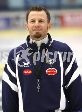 EBEL. Eishockey Bundesliga. Mannschaftsfototermin VSV. Co-Trainer Markus Kerschbaumer. Villach, am 2.9.2008.
Foto: Kuess

---
pressefotos, pressefotografie, kuess, qs, qspictures, sport, bild, bilder, bilddatenbank