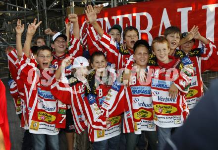 EBEL. Eishockey Bundesliga. Mannschaftspraesentation KAC. Klagenfurt, am 4.9.2008.
Foto: Kuess

---
pressefotos, pressefotografie, kuess, qs, qspictures, sport, bild, bilder, bilddatenbank