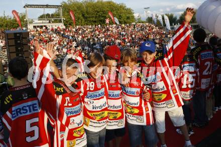 EBEL. Eishockey Bundesliga. Mannschaftspraesentation KAC. Klagenfurt, am 4.9.2008.
Foto: Kuess

---
pressefotos, pressefotografie, kuess, qs, qspictures, sport, bild, bilder, bilddatenbank