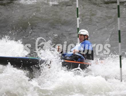 Kaerntner Landesmeisterschaften Wildwasser. Kajak. Leopold Fuchs (KV Klagenfurt). Klagenfurt - Gurkerbruecke, 28.9.2008.
Foto: Kuess


---
pressefotos, pressefotografie, kuess, qs, qspictures, sport, bild, bilder, bilddatenbank