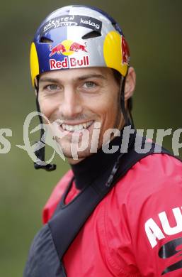 Kaerntner Landesmeisterschaften Wildwasser. Kajak. Harald Hudetz. Klagenfurt - Gurkerbruecke, 28.9.2008.
Foto: Kuess

---
pressefotos, pressefotografie, kuess, qs, qspictures, sport, bild, bilder, bilddatenbank