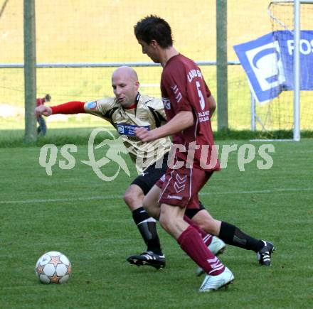 Fussball. Unterliga Ost. DSG Sele/Zell gegen Globasnitz. Dovjak Florijan (Zell), Kowatsch Peter (Globasnitz). Zell, 28.9.2008.
Foto: Kuess Nadja
---
pressefotos, pressefotografie, kuess, qs, qspictures, sport, bild, bilder, bilddatenbank