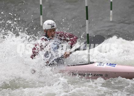 Kaerntner Landesmeisterschaften Wildwasser. Kajak. Jure Meglic (SLO). Klagenfurt - Gurkerbruecke, 28.9.2008.
Foto: Kuess


---
pressefotos, pressefotografie, kuess, qs, qspictures, sport, bild, bilder, bilddatenbank