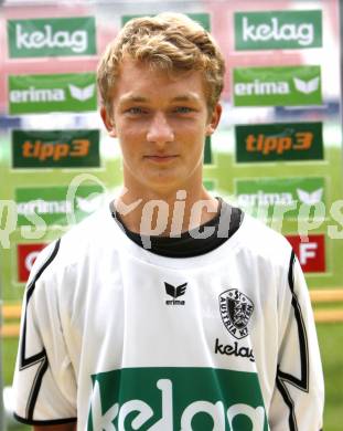 Fussball Bundesliga. Fussball Akademie SK Austria Kaernten U17. BNZ. Bundesnachwuchszentrum. Aner Mandzic. Klagenfurt, am 16.9.2008.
Foto: Kuess 
---
pressefotos, pressefotografie, kuess, qs, qspictures, sport, bild, bilder, bilddatenbank