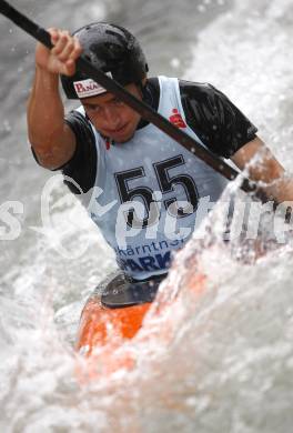 Kaerntner Landesmeisterschaften Wildwasser. Kajak. Manuel Filzwieser (AUT). Klagenfurt - Gurkerbruecke, 28.9.2008.
Foto: Kuess


---
pressefotos, pressefotografie, kuess, qs, qspictures, sport, bild, bilder, bilddatenbank